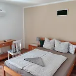 ゲストハウス Italia 4*